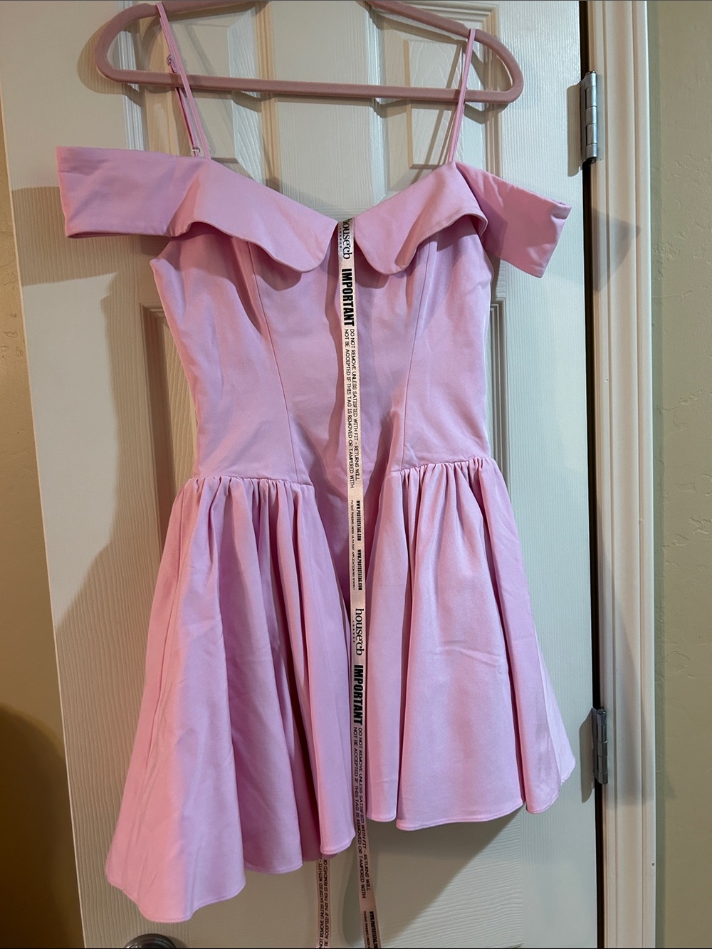 Sweetheart Off the Shoulder pink Mini Dress M NWT House of CB $269